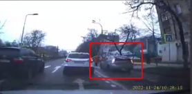 Un pieton a fost tamponat de un taximetrist. Acesta circula pe banda destinată transportului public